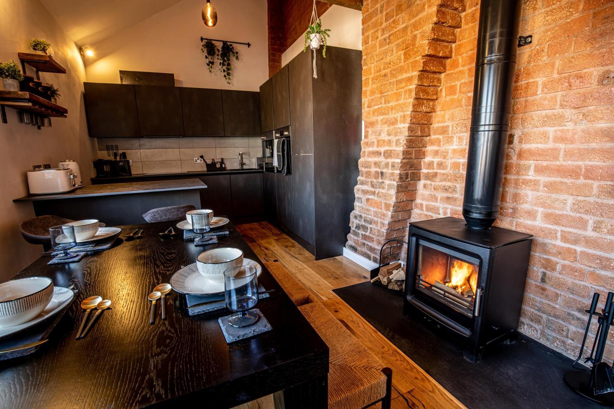 Villa Vip 3Br Grade2 Luxurious Industrial House With Wood Fire, Electric Blinds And Big Cast Iron Windows In The Heart Of The Jq Birmingham Esterno foto