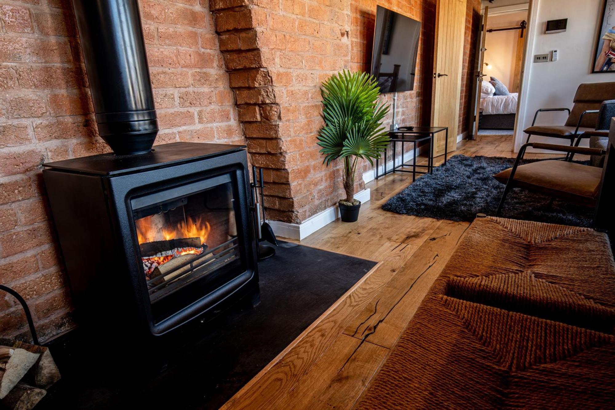 Villa Vip 3Br Grade2 Luxurious Industrial House With Wood Fire, Electric Blinds And Big Cast Iron Windows In The Heart Of The Jq Birmingham Esterno foto